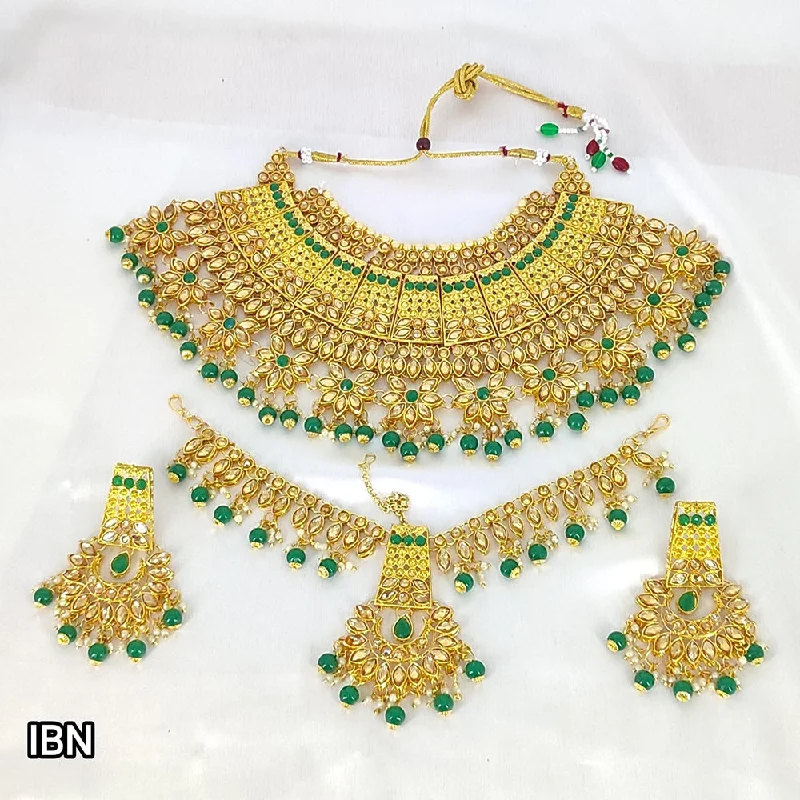 Quirky bead necklaces-Lucentarts Jewellery Kundan Stone Gold Plated Necklace Set