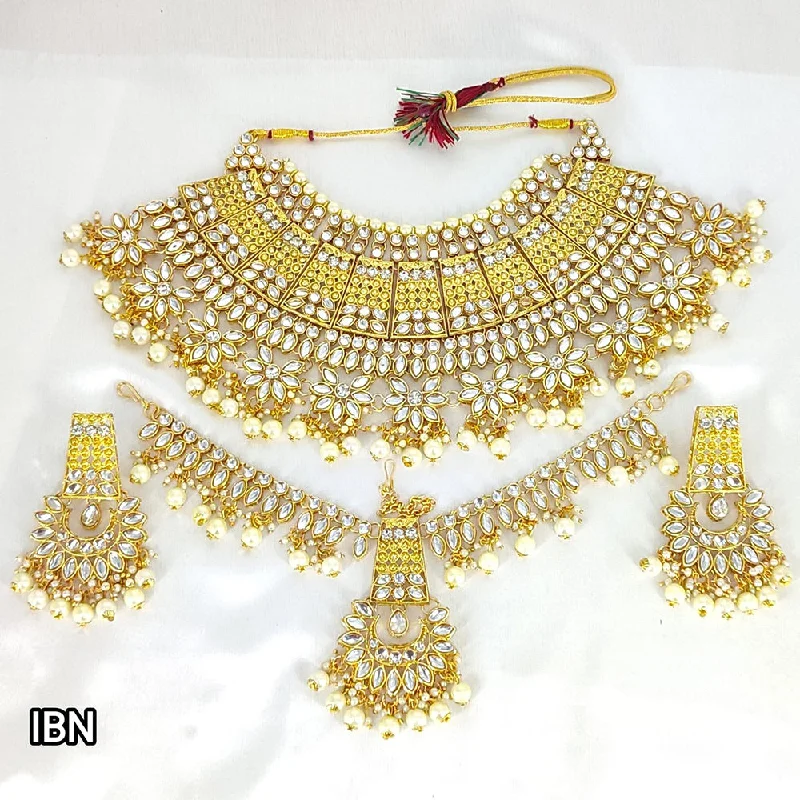 Minimal gem necklaces-Lucentarts Jewellery Kundan Stone Gold Plated Necklace Set