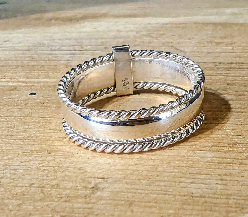 Daisy rings-Silver Trio Spinner Ring