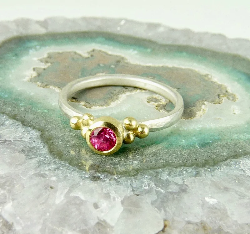 Sapphire inlay rings-Delicate Pink Spinel Granulation ring