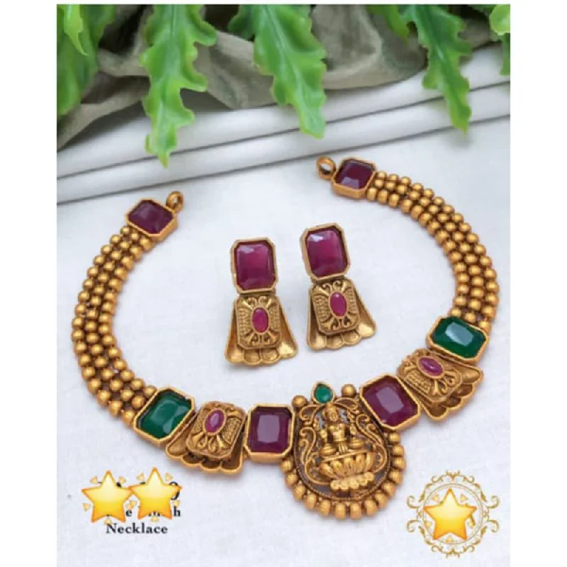 Sleek bar necklaces-Manisha Jewellery Pota Stone Gold Plated Choker Necklace Set