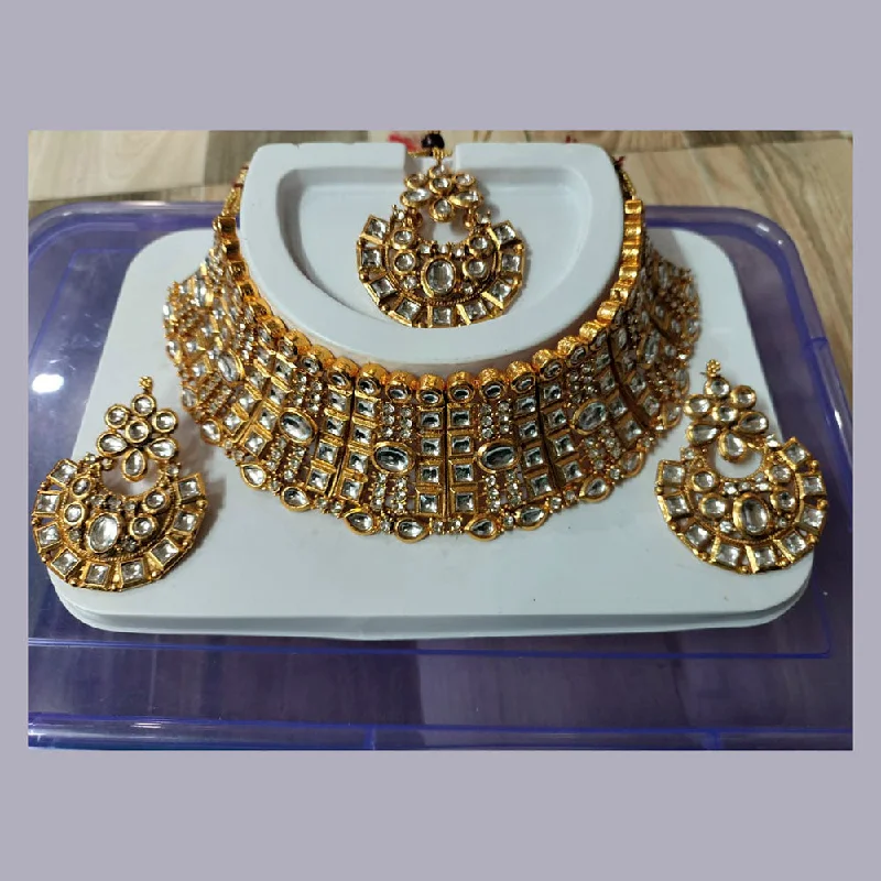 Citrine necklaces-Neetu Art Gold Plated Kundan Stone Choker Necklace Set With Maangtikka