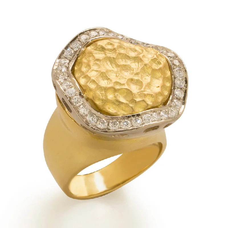 Warm clay rings-Diamond Waves & Textured Gold Ring