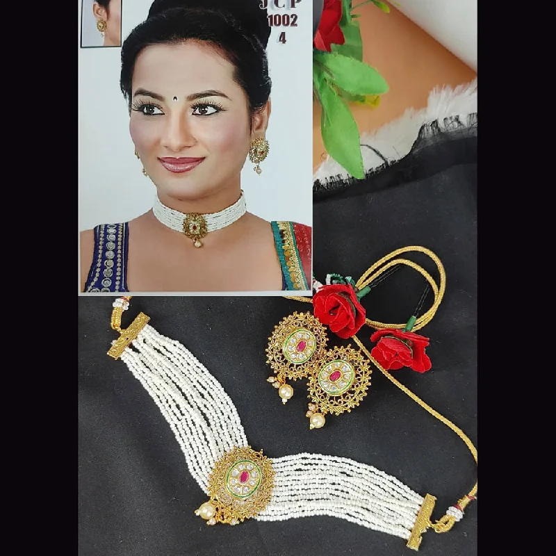 Offset design necklaces-Lucentarts Jewellery Kundan Stone Choker Necklace Set