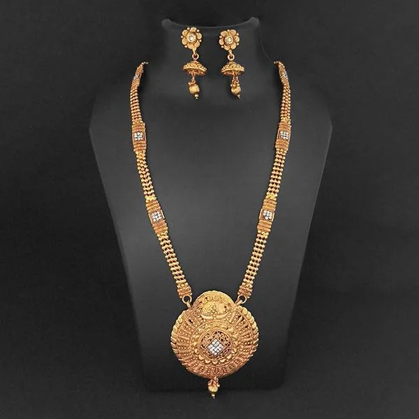 Sapphire stone necklaces-Kriaa Gold Plated White Austrian Stone Necklace Set - 1109857B