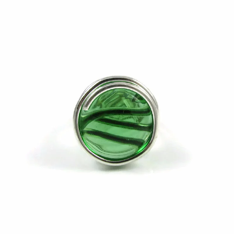 Pinch band rings-Infinity Glass Ring - Green Crystal