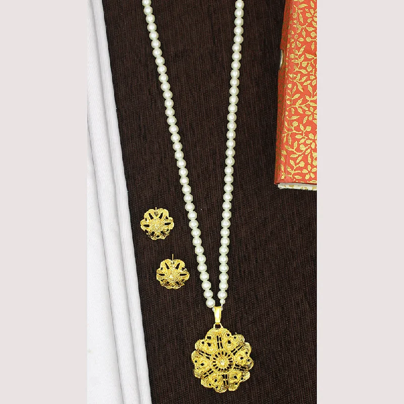 Shiny charm necklaces-Mahavir Gold Plated Pearl Necklace Set