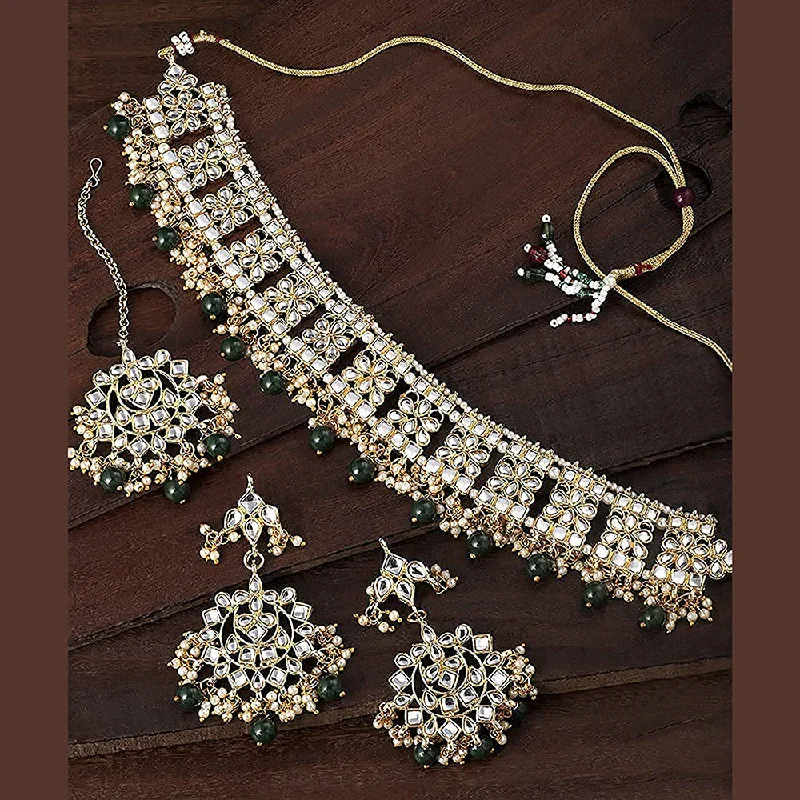 Daisy design necklaces-Etnico Gold Plated Traditional Kundan & Pearl Studded Choker Jewellery Necklace Set with Earrings & Maang Tikka For Women (K7069G)