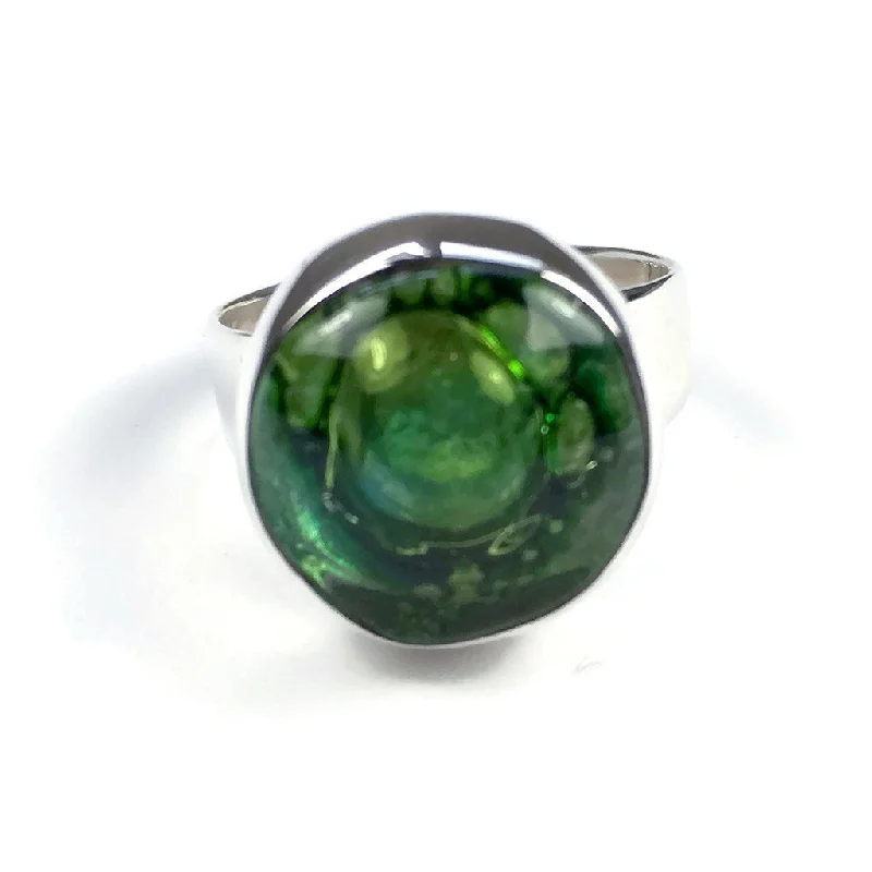 Quirky design rings-Round Blown Glass Ring - Green