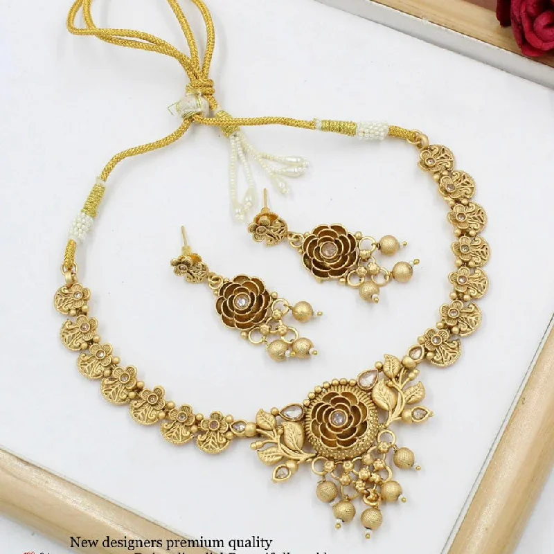 Smooth disc necklaces-Manisha Jewellery Pota Stone Gold Plated  Necklace Set