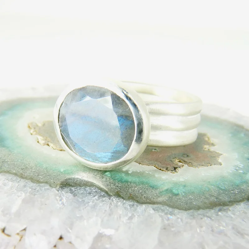 Vintage vow rings-Large Labradorite Silver Ring