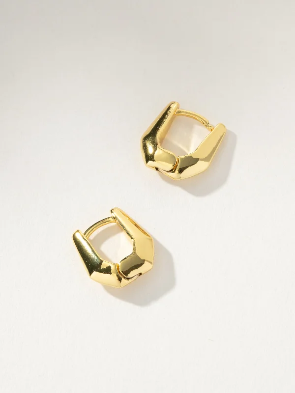 Swirl shape earrings-Box Huggie Earrings