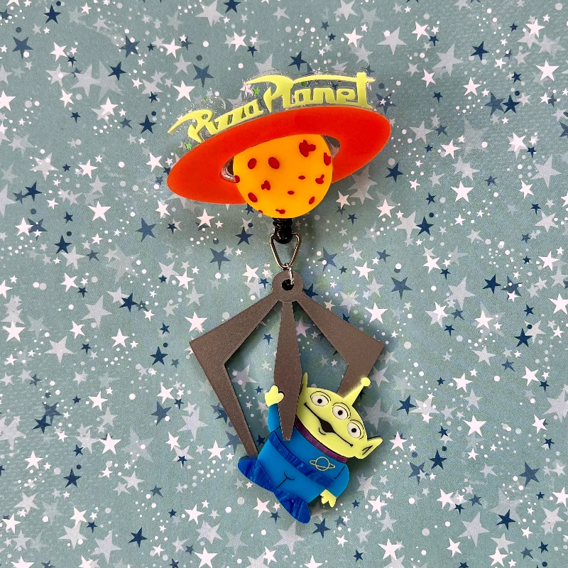 Elastic pin brooch-Planet Brooch with Alien (Interactive)