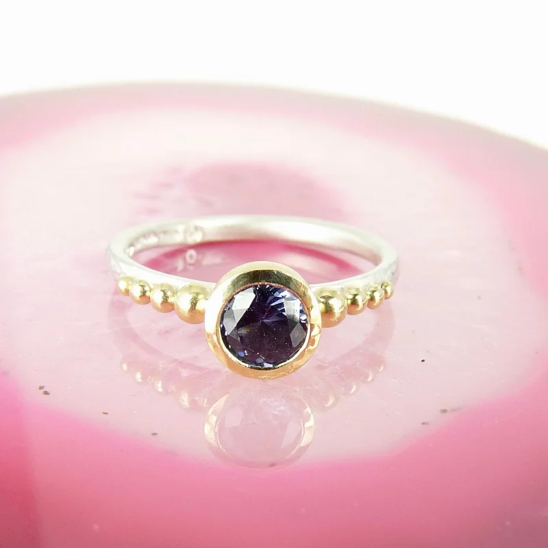 Quirky design rings-Spinel Granulation Ring