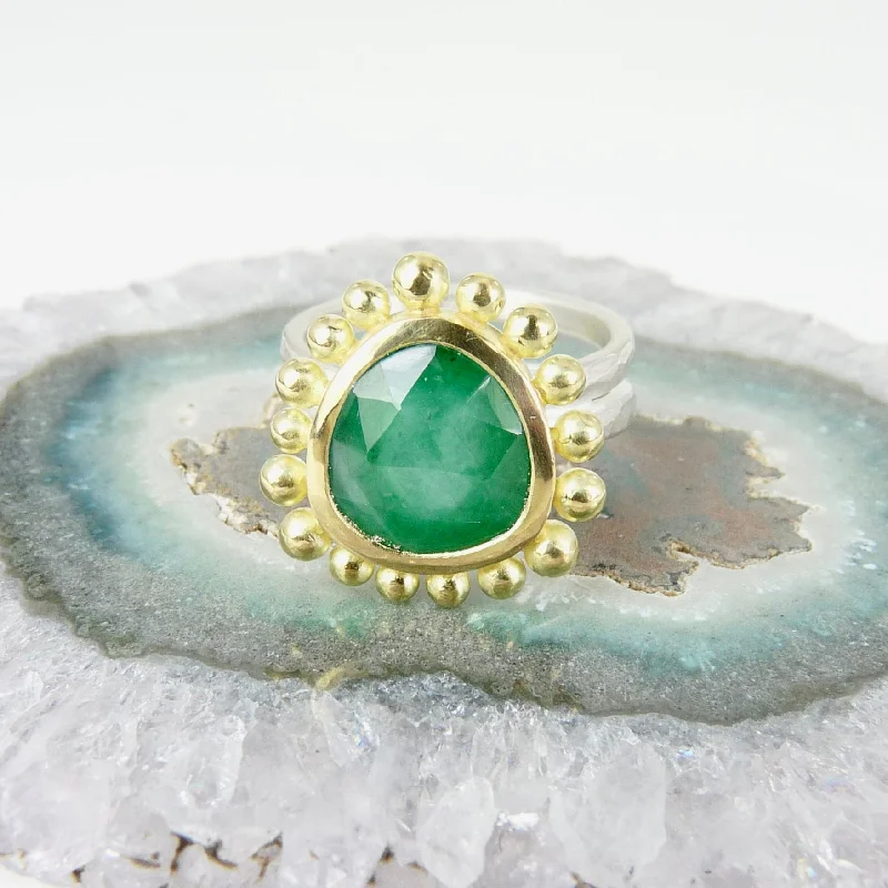 Stone cluster rings-Emerald Courtesan Ring