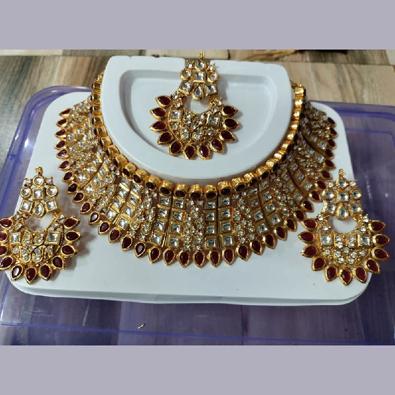 Carved name necklaces-Neetu Art Gold Plated Kundan Stone Choker Necklace Set With Maangtikka