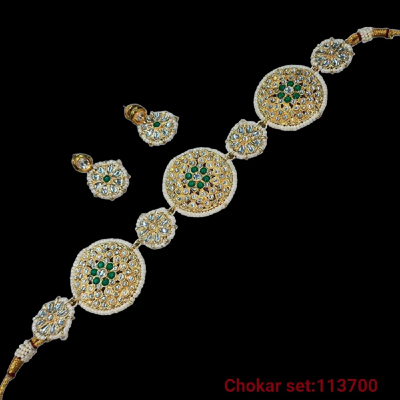 Lily flower necklaces-Padmawati Bangles Kundan Stone Necklace Set