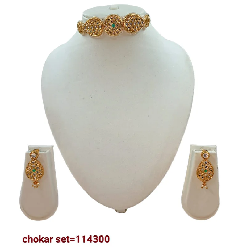 Linen thread necklaces-Padmawati Bangles Kundan Stone Gold Plated Necklace Set