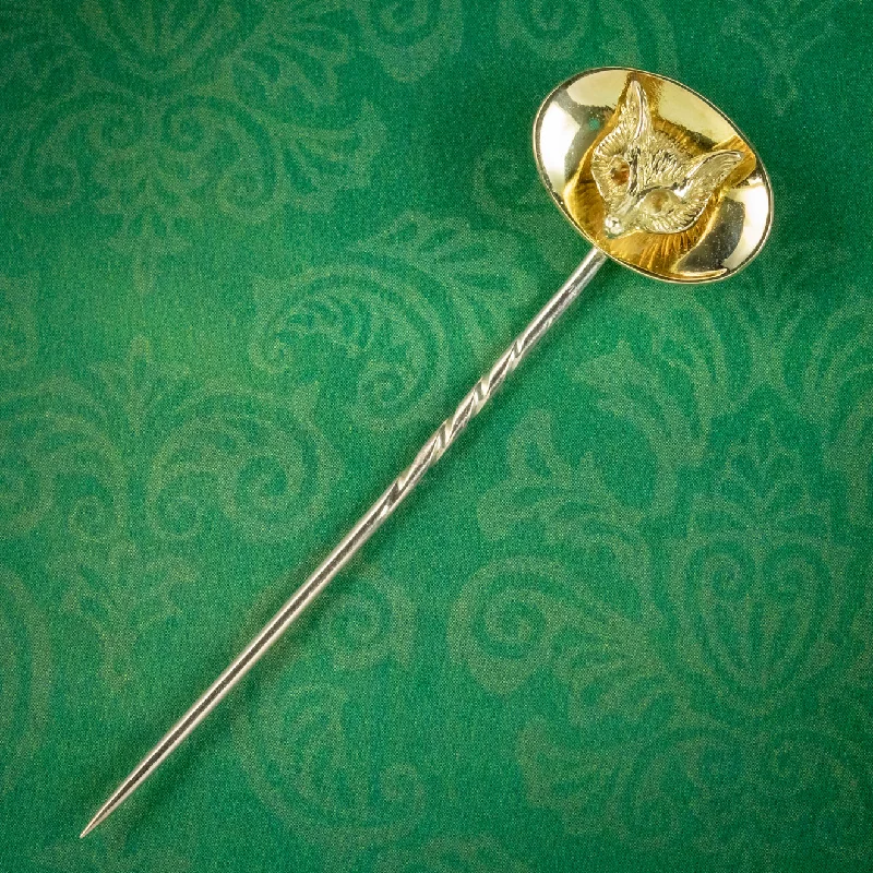 Small gem brooch-Vintage Fox Stick Pin 18ct Gold Dated 1970