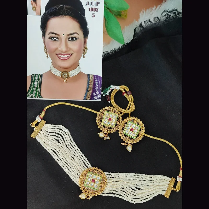 Fiber fringe necklaces-Lucentarts Jewellery Kundan Stone Choker Necklace Set